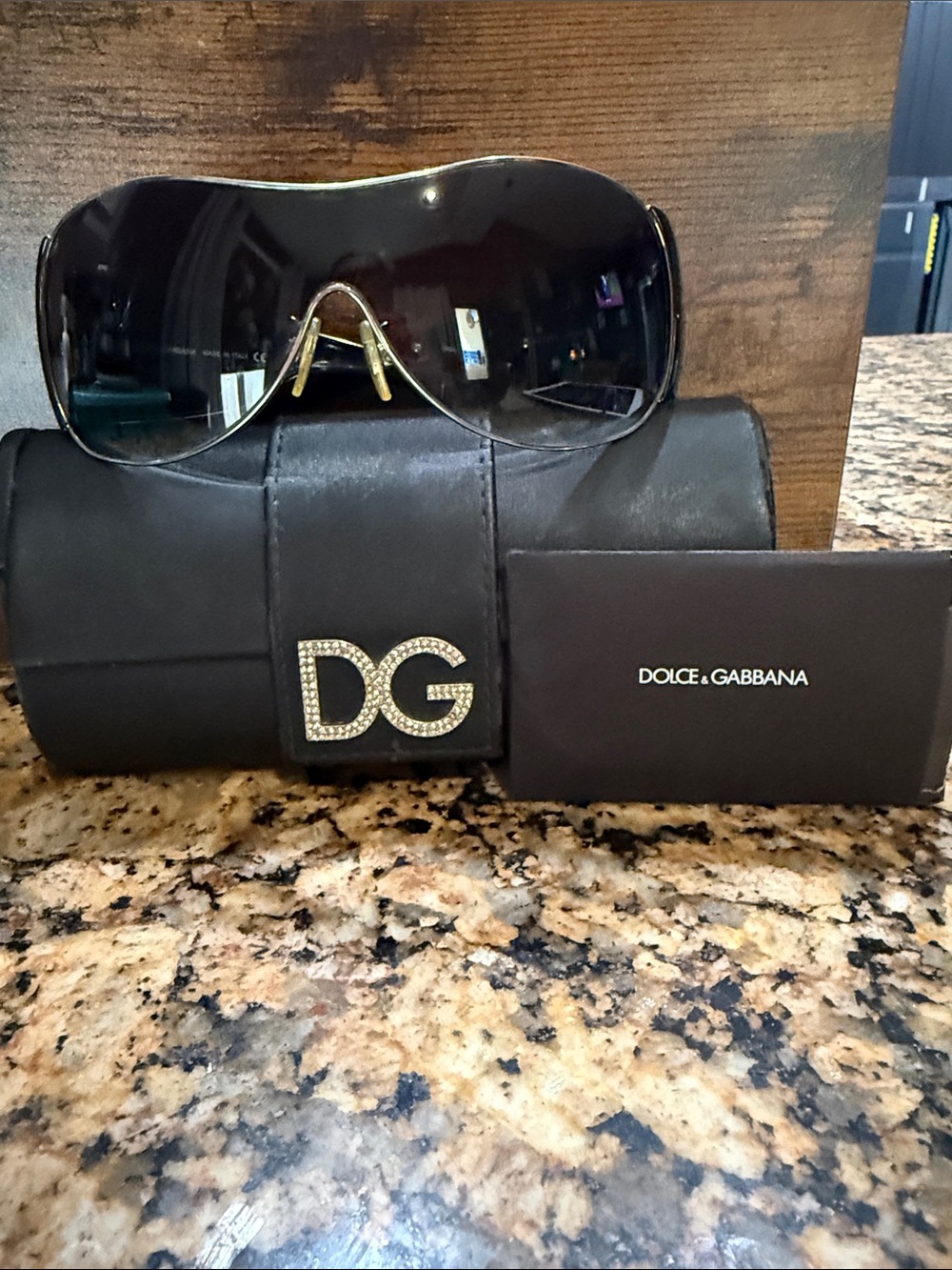 Vintage Y2K 2005 Dolce & Gabbana Black Gradient Shield Sunglasses